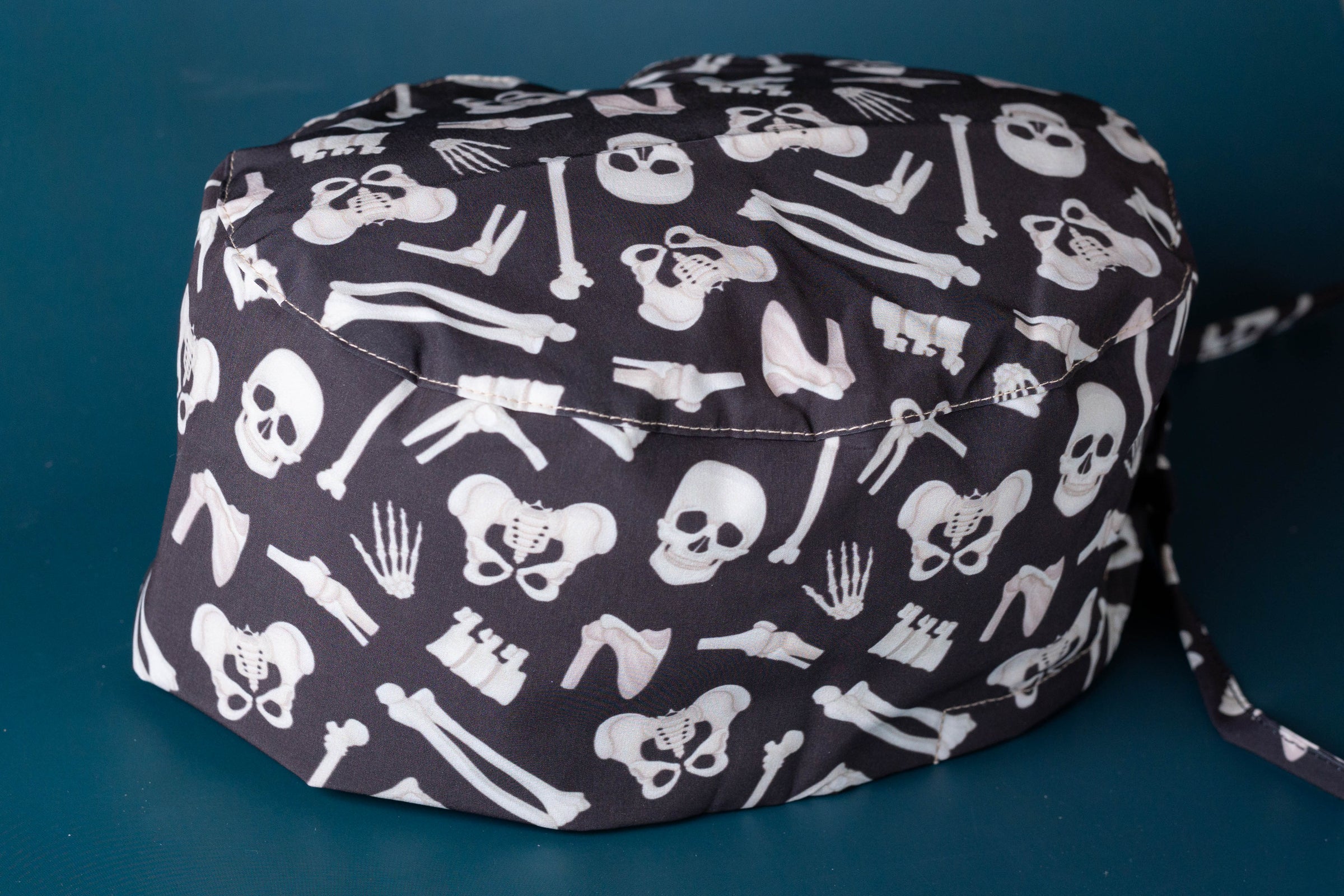 Gorro quirúrgico huesos