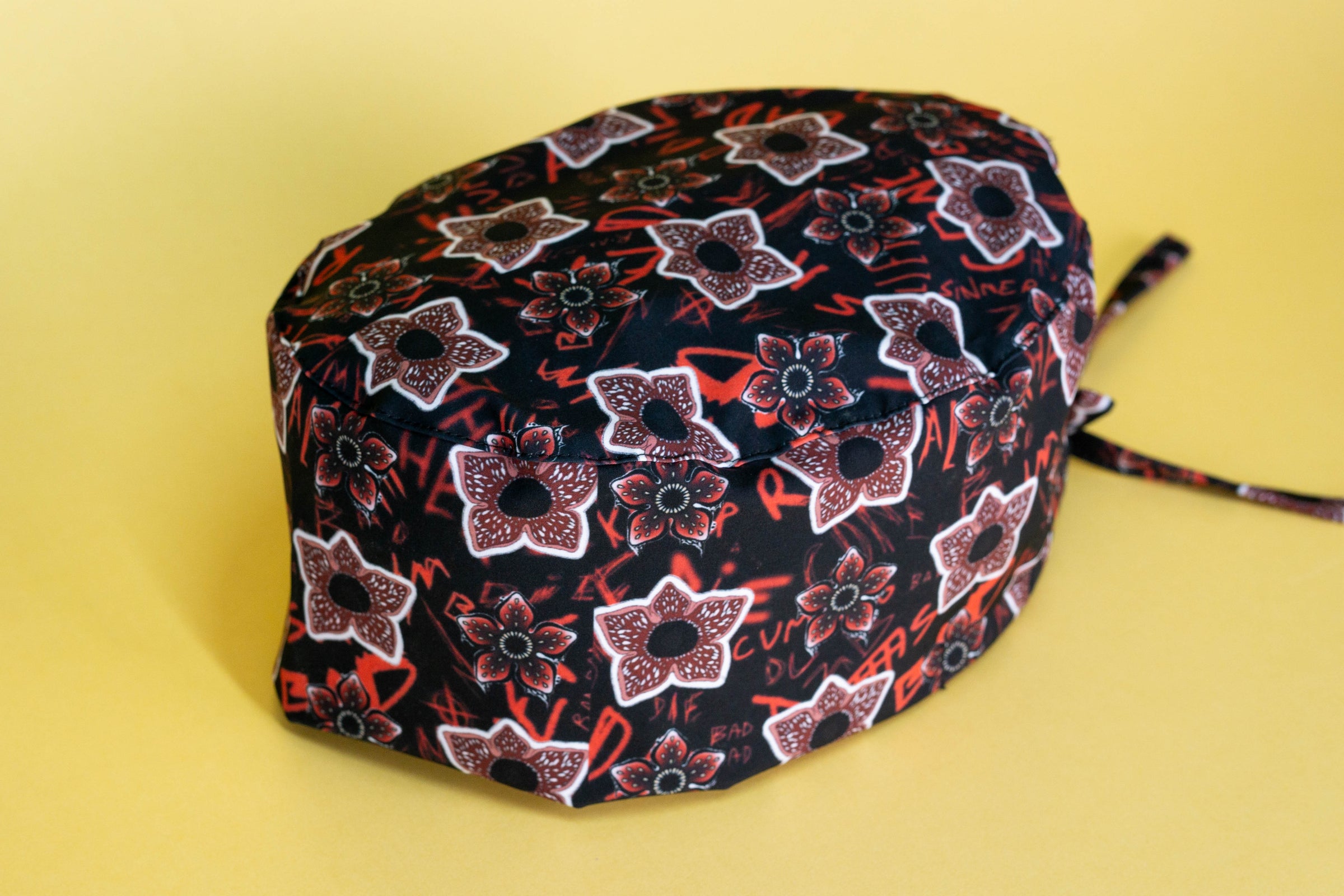Gorro quirúrgico stranger horror